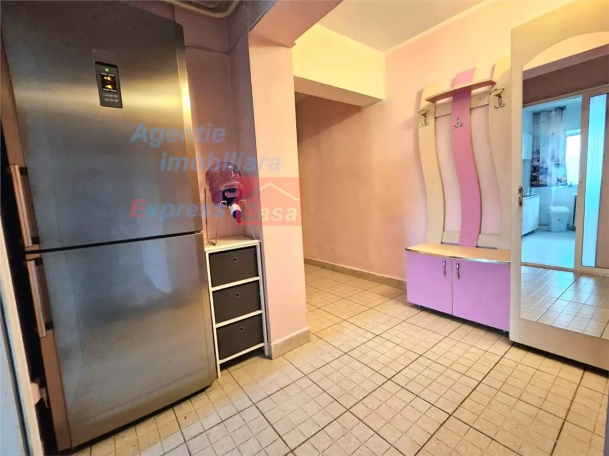 Apartament 3 camere, etaj 1,  Pacurari Petru Poni - foto 10