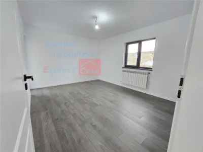Finalizata si intabulata! Casa tip vila + 620 mp teren, iesire din Letcani. - foto 14