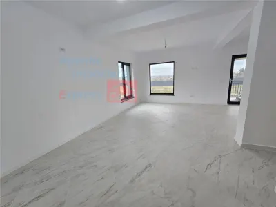 Finalizata si intabulata! Casa tip vila + 620 mp teren, iesire din Letcani. - foto 20