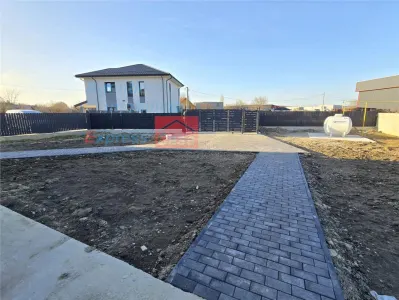 Finalizata si intabulata! Casa tip vila + 620 mp teren, iesire din Letcani. - foto 4
