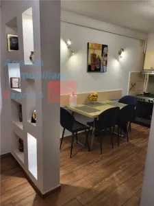Apartament spatios de 3 camere, ultracentral, strada Arcu - Iasi