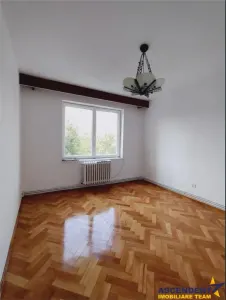 Apartament cu 3 camere, decomandat, etaj1, UMF,Cornisa, Targu Mures - foto 4