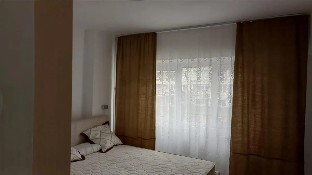 2 camere decomandate centru - foto 6