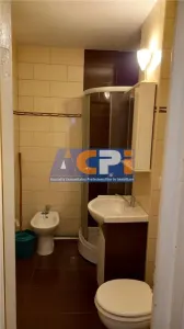 2 camere decomandate - Bacau