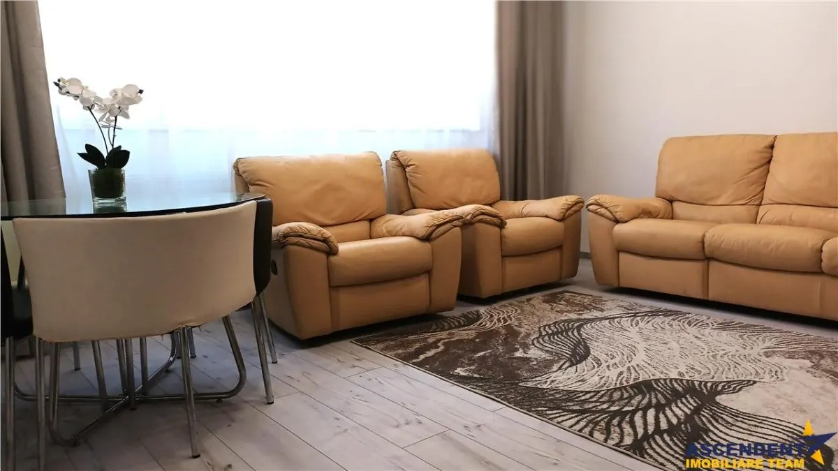 2 apartamente pretabile circuit turistic, Centrul istoric -Strada Postavarului - foto 1