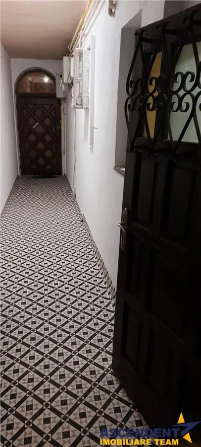 2 apartamente pretabile circuit turistic, Centrul istoric -Strada Postavarului - foto 3