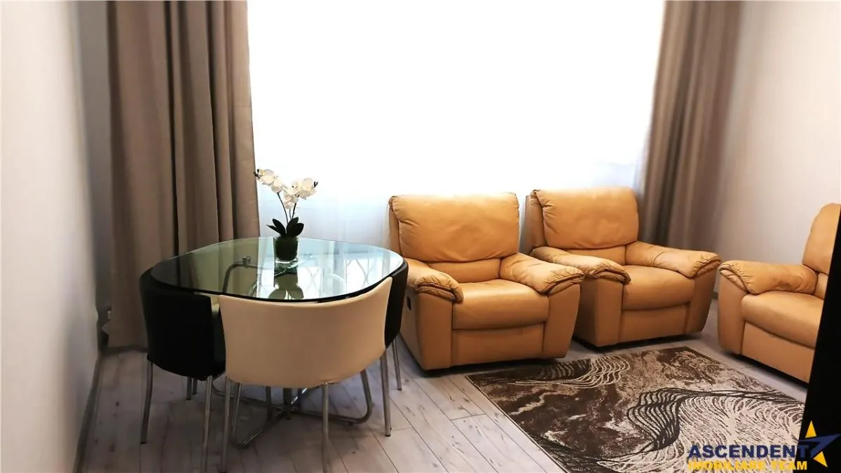 2 apartamente pretabile circuit turistic, Centrul istoric -Strada Postavarului - foto 9
