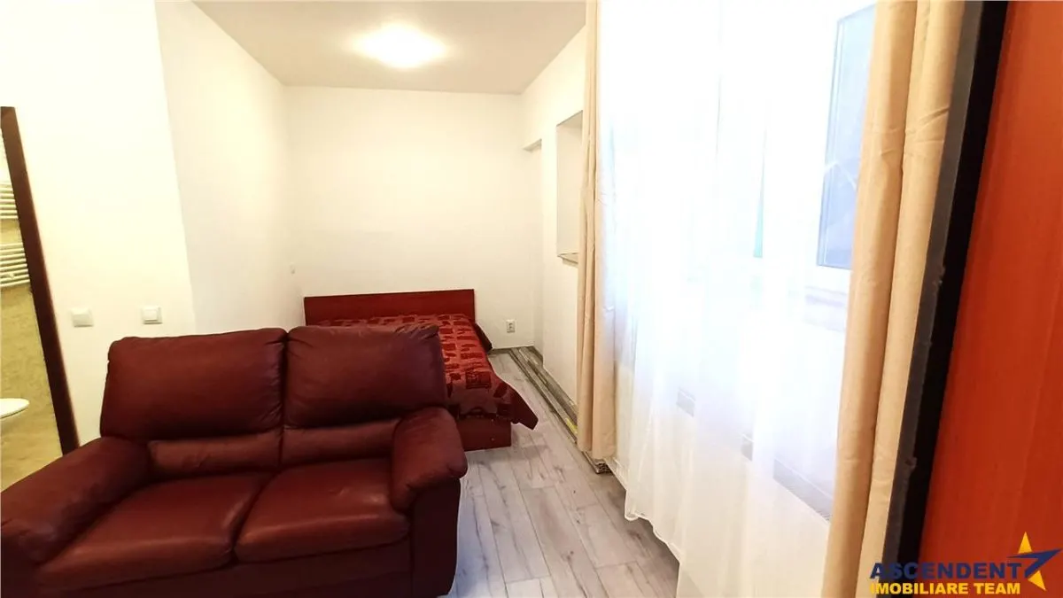 2 apartamente pretabile circuit turistic, Centrul istoric -Strada Postavarului - foto 10