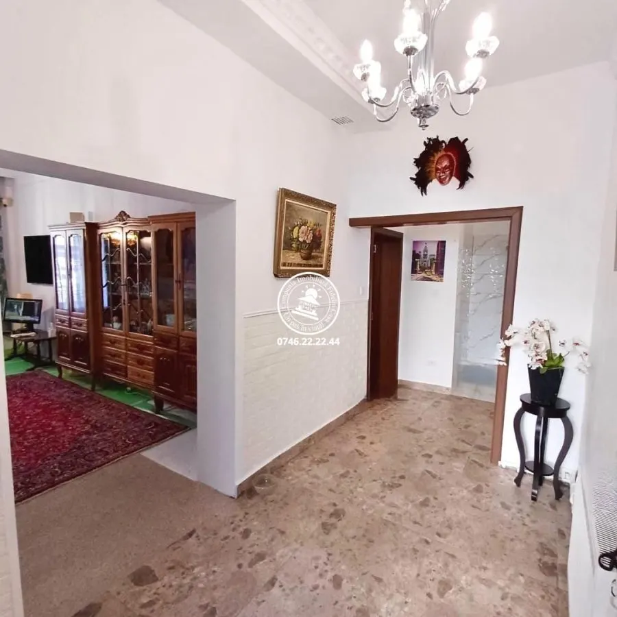 Apartament 3 camere Centru - foto 1