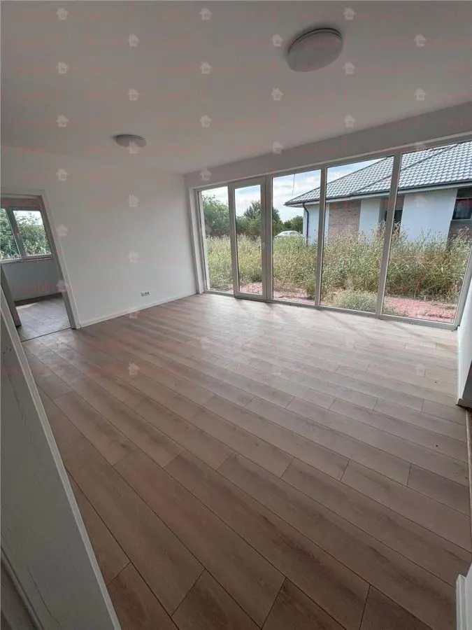 Casa la pret de apartament  Corbeanca 4 camere 2 bai 486mp in Tamasi - foto 2