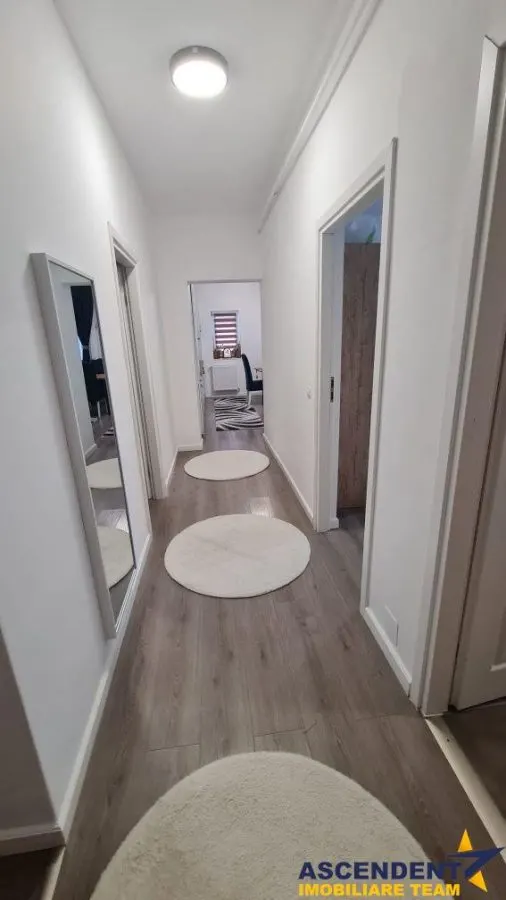 Apartament cu 2 camere, zona Unirii - foto 2
