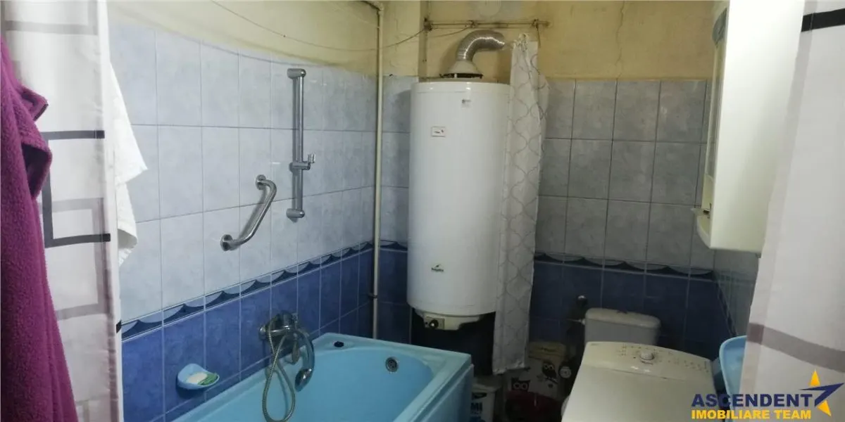 Casa cu 2 camere, curte comuna, cartier invecinat Centru -  Targu Mures - foto 9