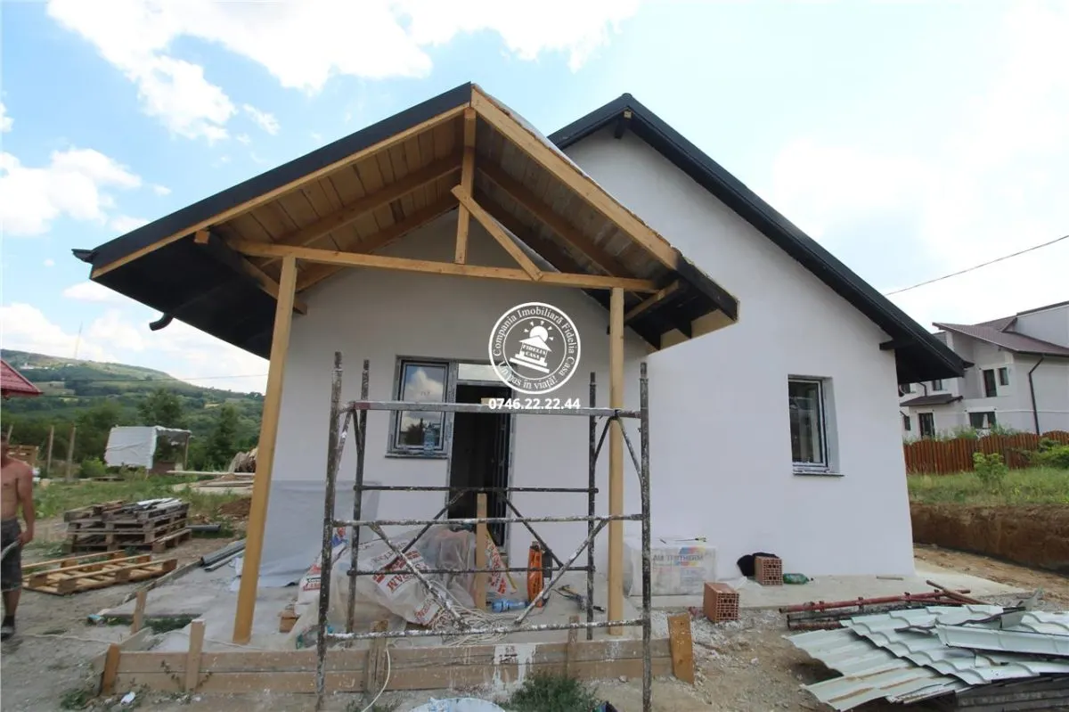 Vila  de vanzare  Bucium, - foto 1
