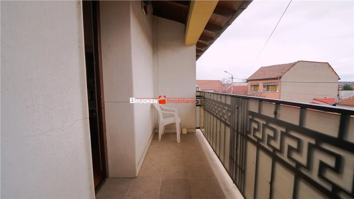 Casa P+M cu demisol | Zona Iosia, Oradea â€” 153,3 mp utili - foto 7