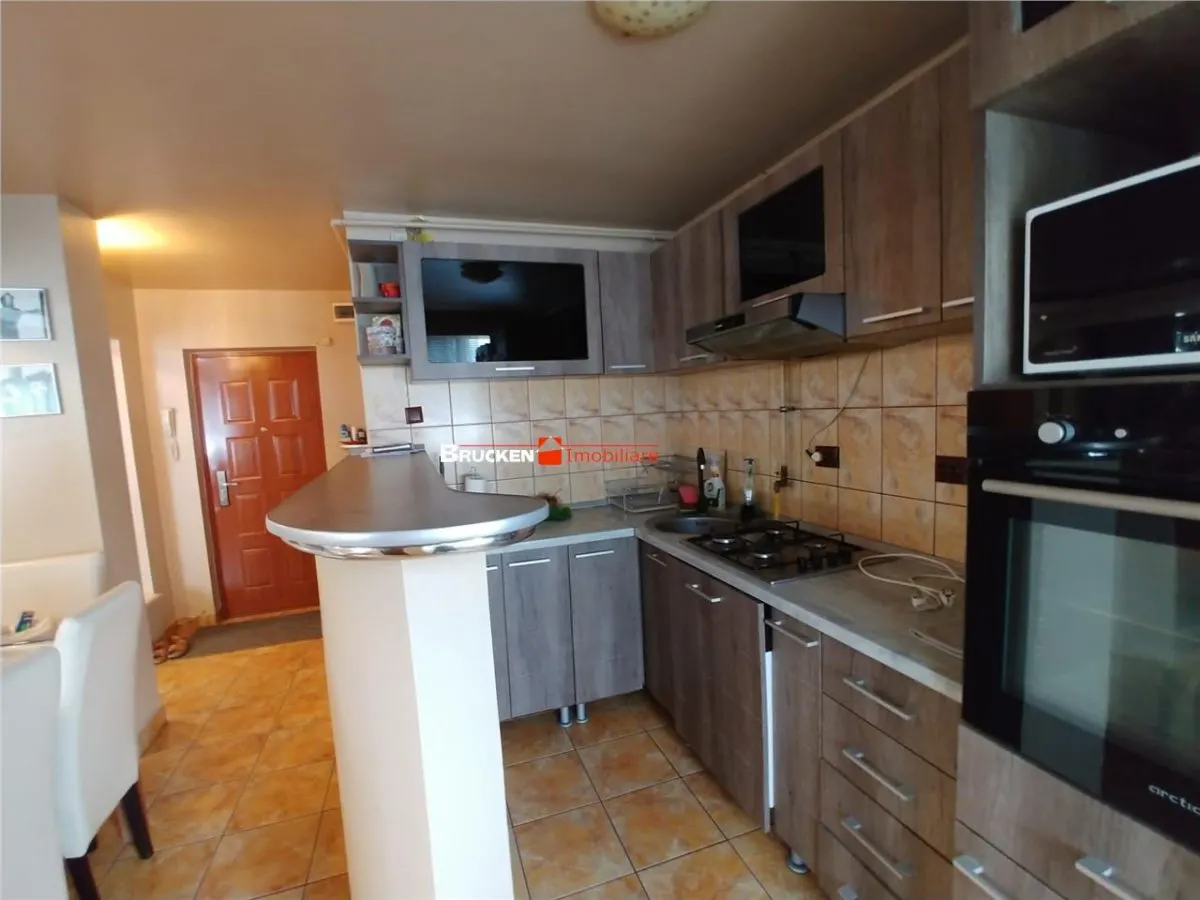Apartament cu 4 camere de inchiriat - foto 5