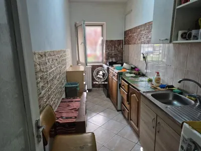 Apartament 1 c amera decomandat de vanzare zona Alexandru cel Bun Iasi - foto 2