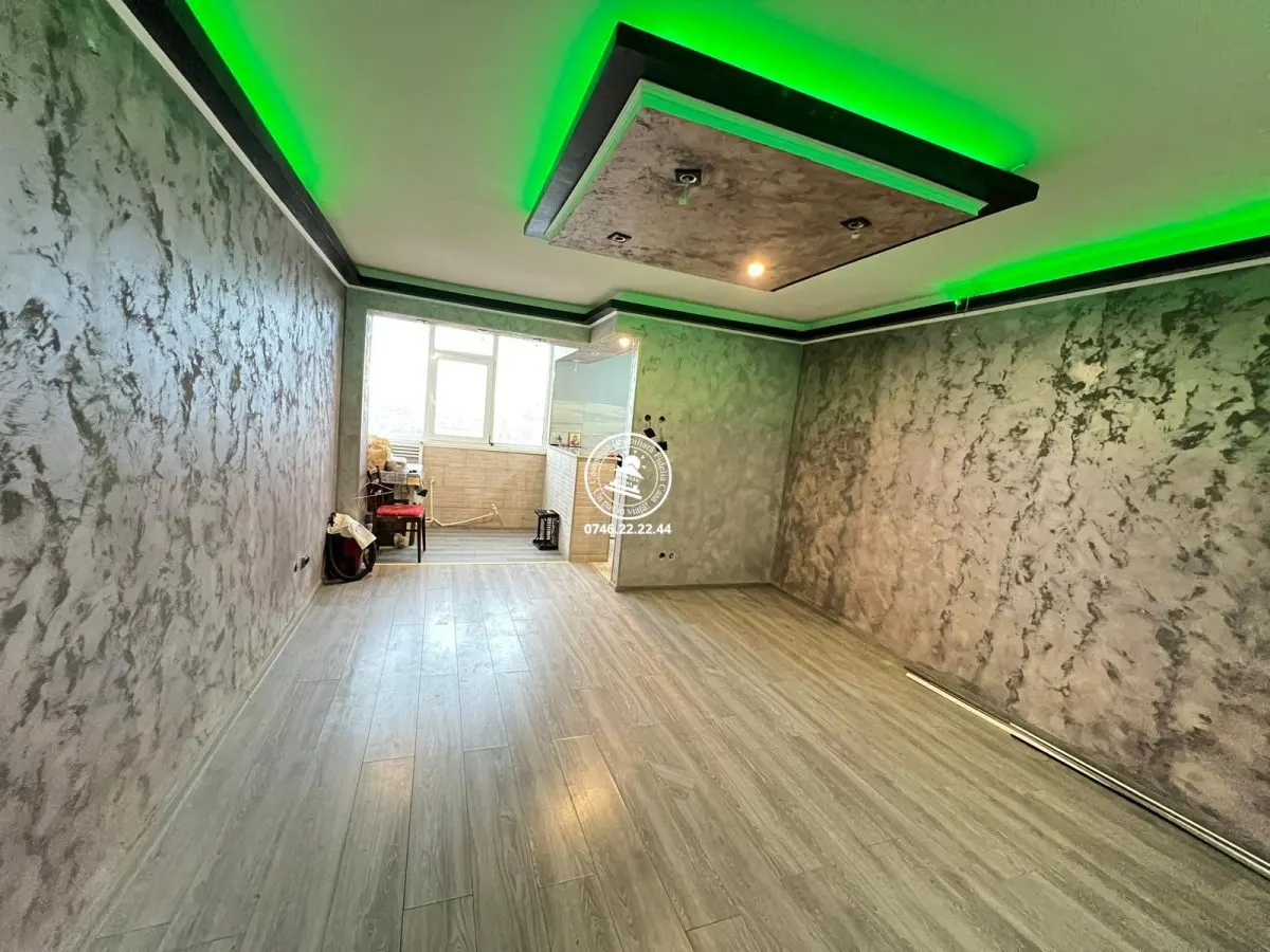 Garsoniera 31 mp, etaj intermediar, Podul Ros - Podul de Piatră - foto 1
