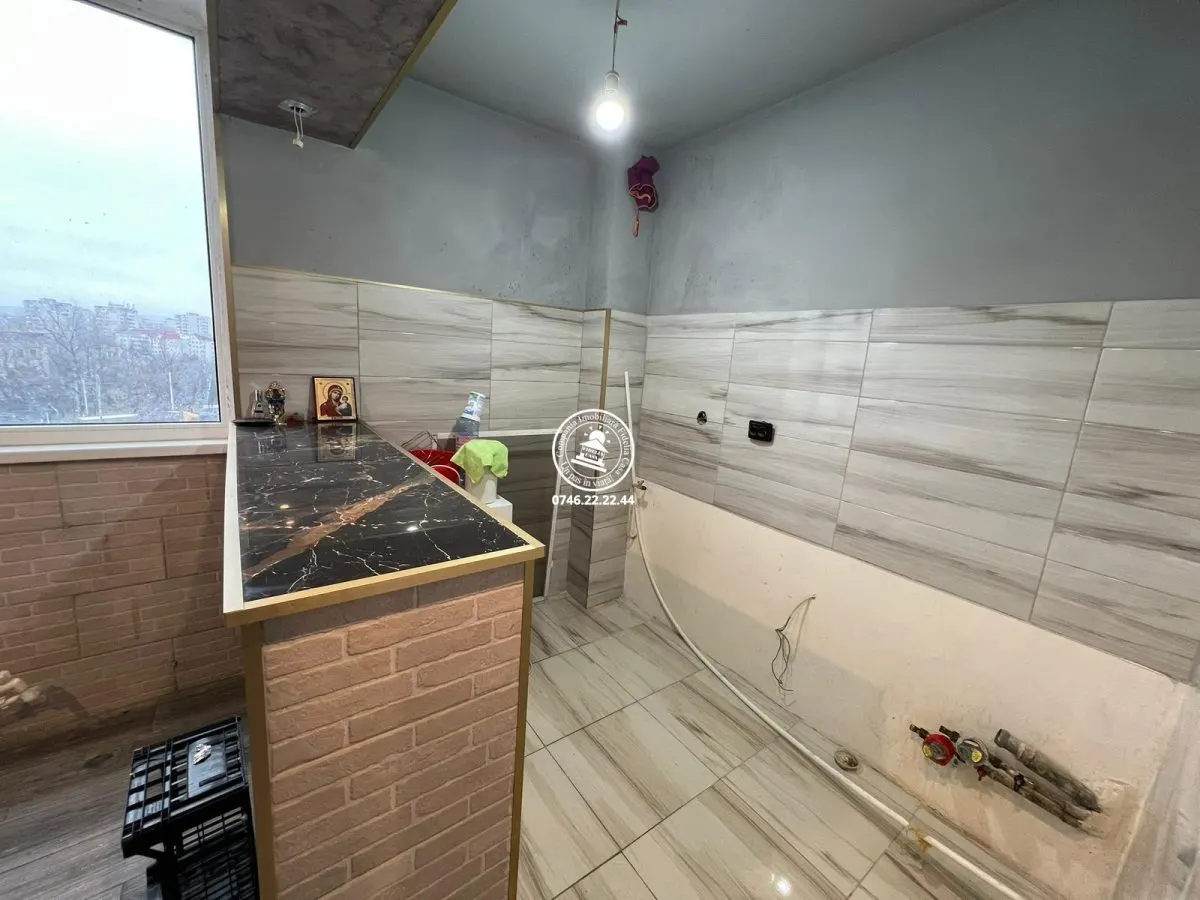 Garsoniera 31 mp, etaj intermediar, Podul Ros - Podul de Piatră - foto 4