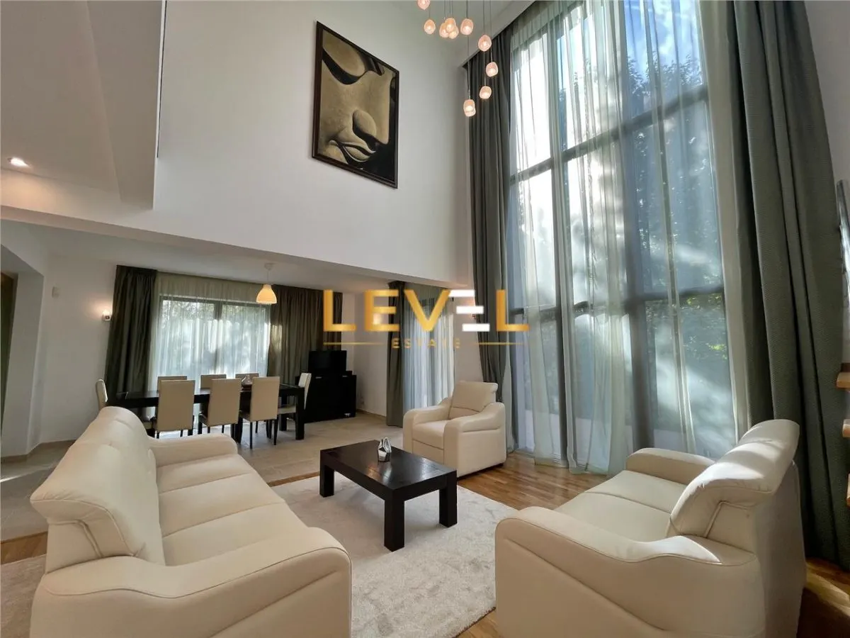 Vila cu 5 camere cu 5000 mp gradina si casa de oaspeti - foto 1