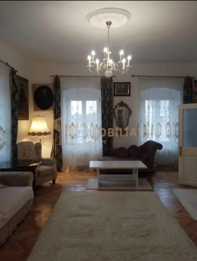 Casa si spatii comerciale in zona Centrul Vechi - foto 2