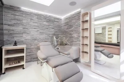 Proprietate premium cu curte – ideala pentru business-uri | LACUL TEI - foto 21