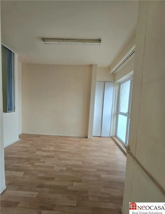 APARTAMENT 3 CAMERE ETAJ 5/P+9 - foto 3