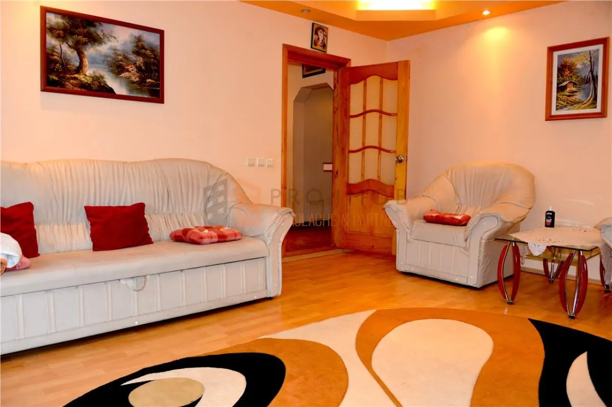Apartament 3 camere cf 1 decomandat zona 1 Decembrie 1918 - foto 2