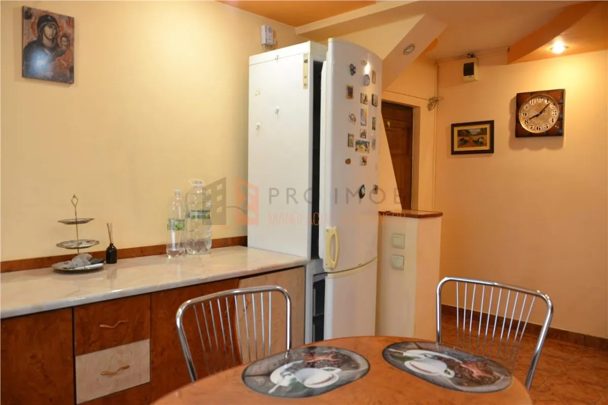 Apartament 3 camere cf 1 decomandat zona 1 Decembrie 1918 - foto 15