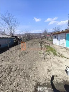 Casa tip parter zona Pietroasele-Saranga - foto 15