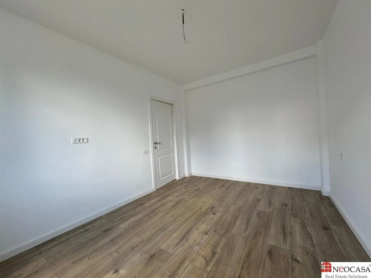 VILA IN CORBEANCA - OSTRATU // CURTE 364 MP // 5 CAMERE - foto 13
