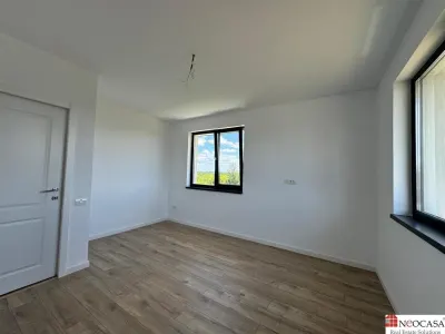 VILA IN CORBEANCA - OSTRATU // CURTE 364 MP // 5 CAMERE - foto 17