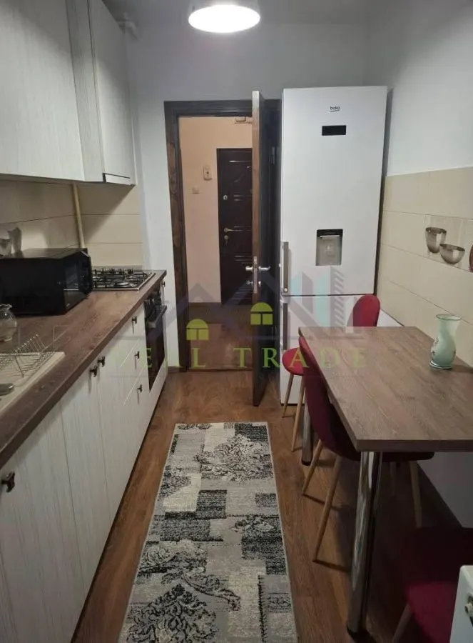 Apartament 3 camere decomandat zona Garii - foto 3
