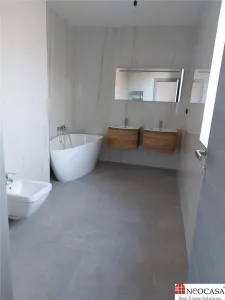 APARTAMENT DE VANZARE IN ZONA FLOREASCA LAC - foto 14