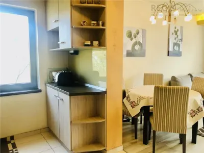 Apartament 3 camere cu doua parcari, strada de vile,  langa Coresi Tractorul - foto 11