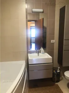 Apartament 3 camere cu doua parcari, strada de vile,  langa Coresi Tractorul - foto 14