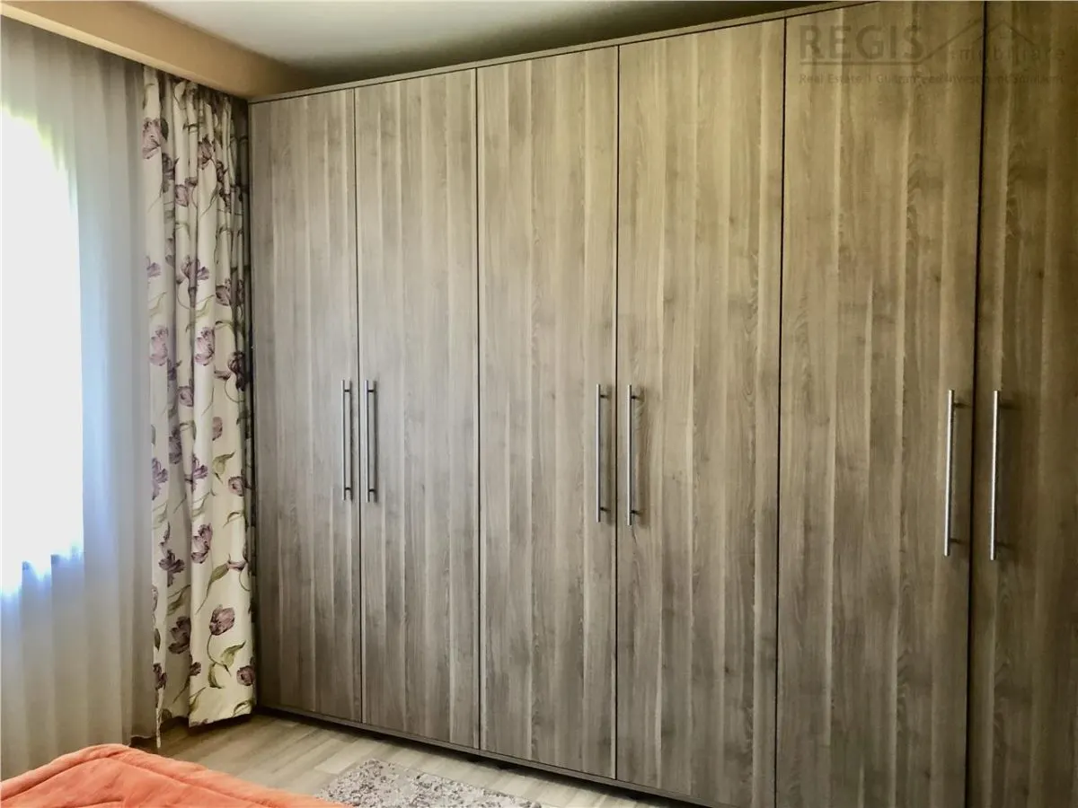Apartament 3 camere cu doua parcari, strada de vile,  langa Coresi Tractorul - foto 23