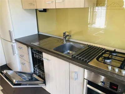 Apartament 3 camere cu doua parcari, strada de vile,  langa Coresi Tractorul - foto 9