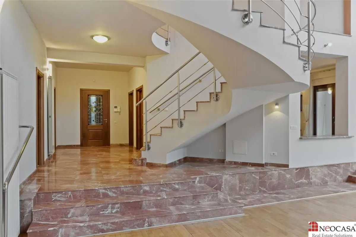 Vila in imediata vecinatate a padurii! Teren 2500 mp! - foto 22