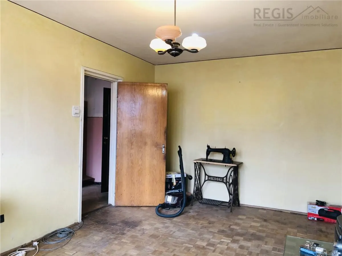 Zona Garii 2 Camere renovabil la etaj intermediar - foto 11