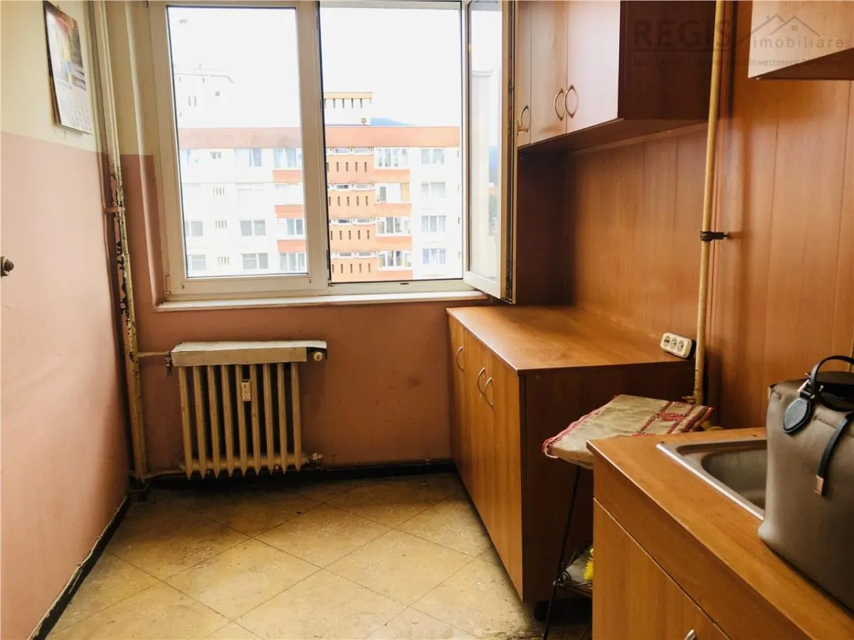 Zona Garii 2 Camere renovabil la etaj intermediar - foto 14