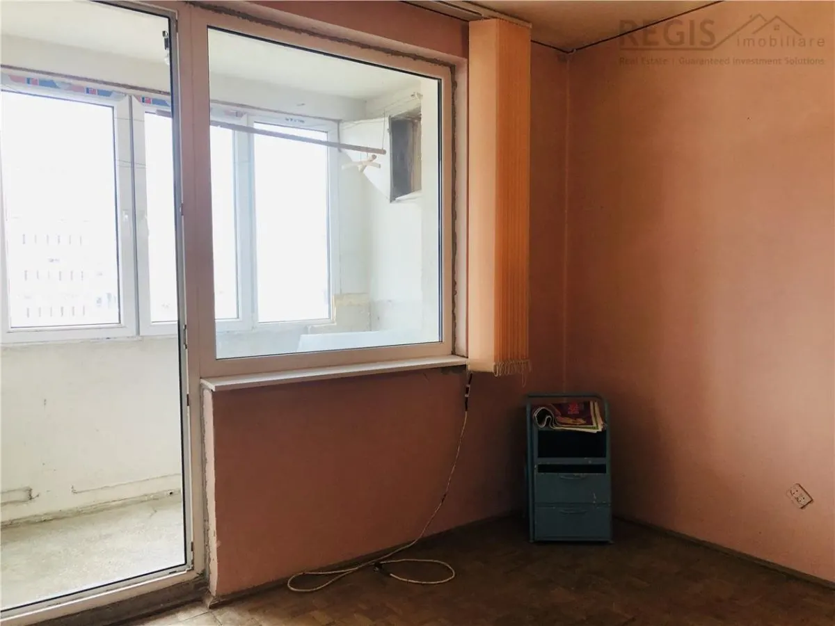 Zona Garii 2 Camere renovabil la etaj intermediar - foto 8