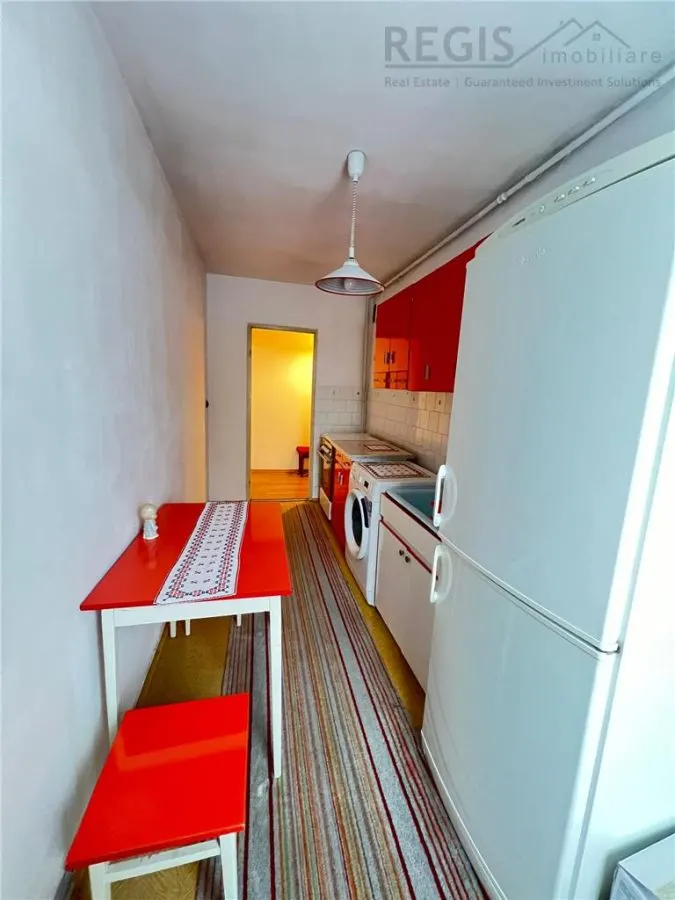 Vanzare apartament 2 camere - Astra, strada Cocorului - foto 6