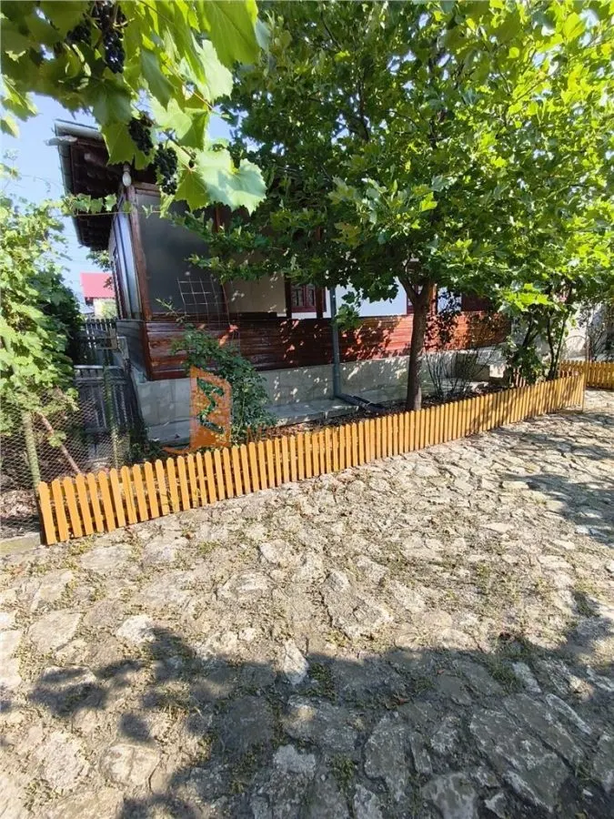Casa tip parter cu teren generos zona Clondiru - foto 16