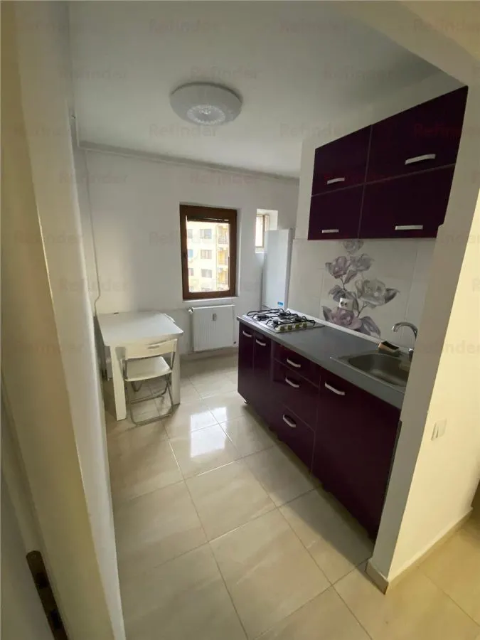 Vanzare garsoniera | Mall Vitan - Dristor | 40mp utili | bloc 1990 reabilitat | o pozitie exceptionala | etaj 4 | - foto 1