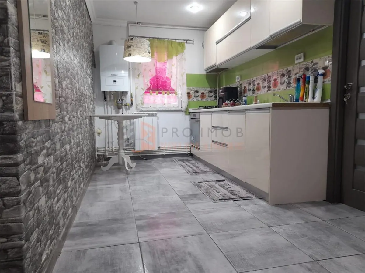 EXCLUSIVITATE! Apartament 2 camere decomandat zona Brosteni - foto 2