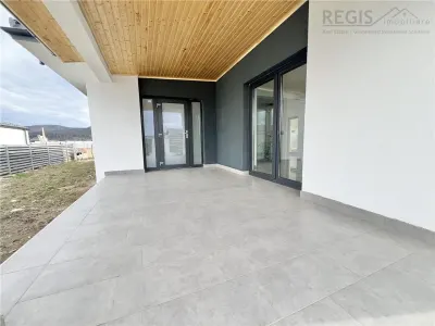 Casa individuala Cristian incalzire in pardoseala si garaj - foto 2