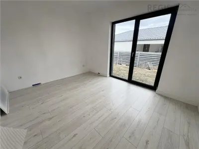 Casa individuala Cristian incalzire in pardoseala si garaj - foto 14