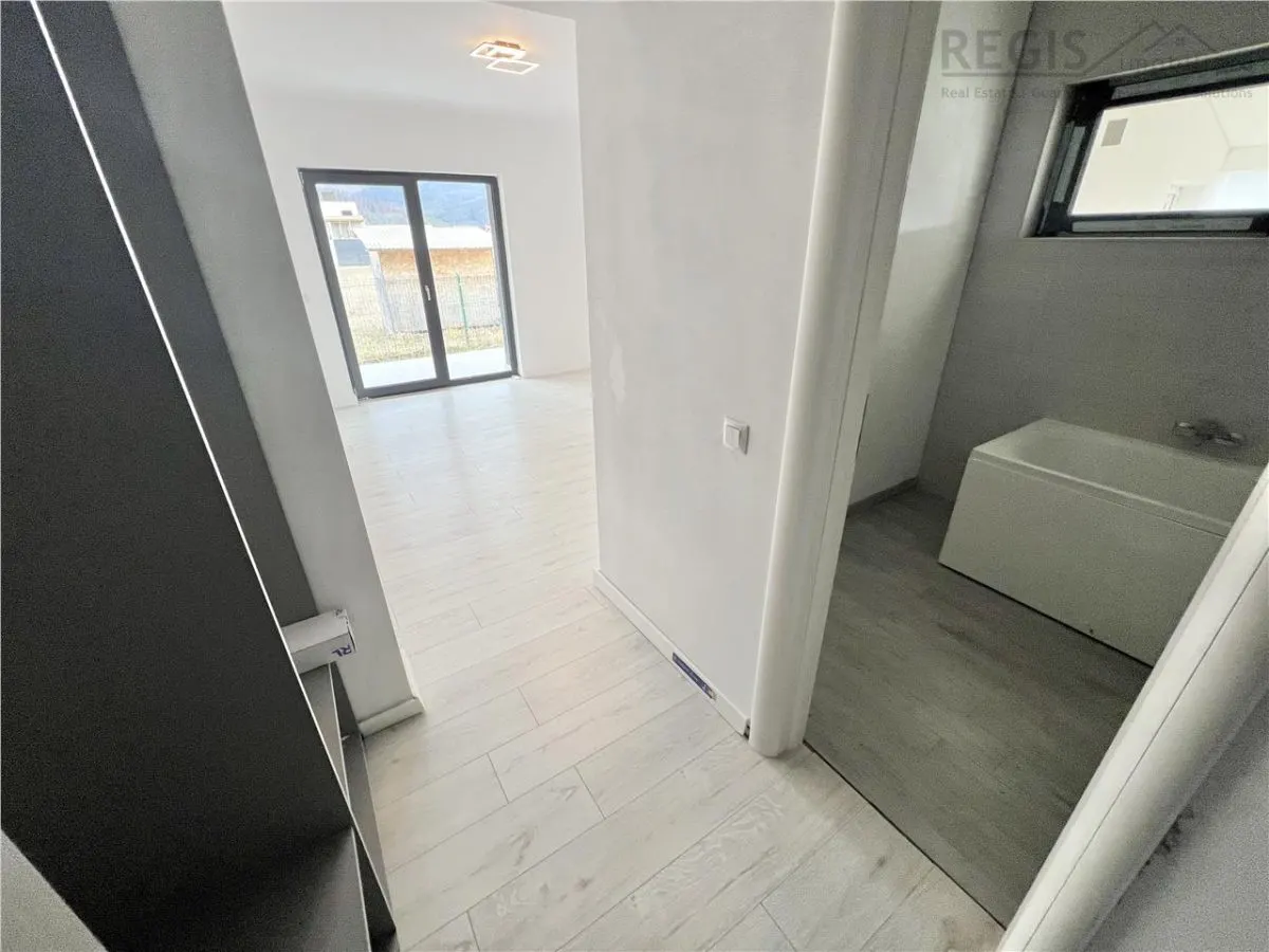 Casa individuala Cristian incalzire in pardoseala si garaj - foto 22