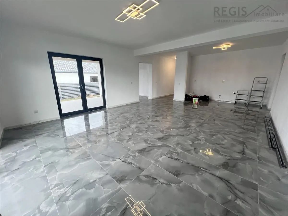 Casa individuala Cristian incalzire in pardoseala si garaj - foto 10