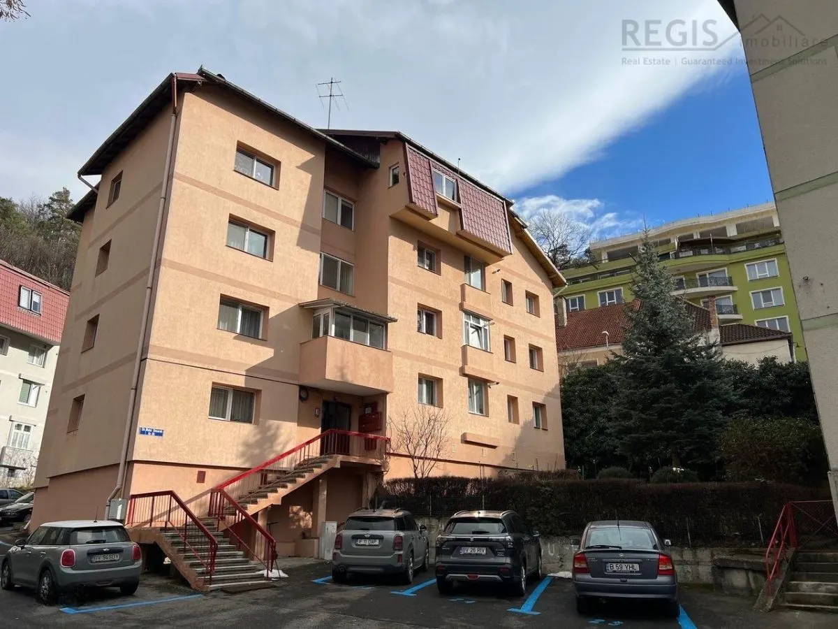 3 Camere decomandat in bloc tip vila Central, cu 2 Parcari - foto 1